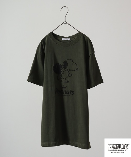 PEANUTS（ピーナッツ）の「PEANUTS スヌーピー スポーツイラスト　ピグメント加工 半袖Tシャツ（Tシャツ/カットソー・レディース・カーキ系3/カーキ系5/ネイビー系1/ネイビー/カーキ系/カーキ系1/カーキ系2/カーキ系4/ネイビー系/ネイビー系2/カーキ系6/ネイビー系3/ネイビー系4/ネイビー系5/ネイビー系6/カーキ/ホワイト系/ホワイト系2/ホワイト系1/ホワイト系6/ホワイト系5/ホワイト系3/ホワイト系4/ホワイト/オレンジ系3/オレンジ系/サックスブルー系/オレンジ/オレンジ系1/サックスブルー系1/オレンジ系2/サックスブルー系2/サックスブルー/サックスブルー系3/オレンジ系4/サックスブルー系4/オレンジ系5/オレンジ系6/サックスブルー系6/サックスブルー系5/アイボリー系3/アイボリー系6/アイボリー系4/アイボリー系2/アイボリー系1/アイボリー系/アイボリー系5/アイボリー・M/3L/LL/4L/S/L）」の19枚目の写真