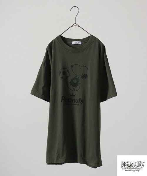 PEANUTS（ピーナッツ）の「PEANUTS スヌーピー スポーツイラスト　ピグメント加工 半袖Tシャツ（Tシャツ/カットソー・レディース・カーキ系3/カーキ系5/ネイビー系1/ネイビー/カーキ系/カーキ系1/カーキ系2/カーキ系4/ネイビー系/ネイビー系2/カーキ系6/ネイビー系3/ネイビー系4/ネイビー系5/ネイビー系6/カーキ/ホワイト系/ホワイト系2/ホワイト系1/ホワイト系6/ホワイト系5/ホワイト系3/ホワイト系4/ホワイト/オレンジ系3/オレンジ系/サックスブルー系/オレンジ/オレンジ系1/サックスブルー系1/オレンジ系2/サックスブルー系2/サックスブルー/サックスブルー系3/オレンジ系4/サックスブルー系4/オレンジ系5/オレンジ系6/サックスブルー系6/サックスブルー系5/アイボリー系3/アイボリー系6/アイボリー系4/アイボリー系2/アイボリー系1/アイボリー系/アイボリー系5/アイボリー・M/3L/LL/4L/S/L）」の21枚目の写真