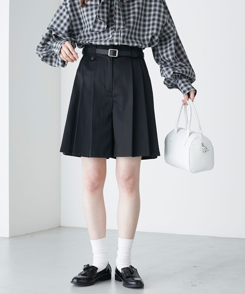 BONLECILL(ボンルシール)の「チノプリーツキュロットパンツ(チノパンツ・レディース・ネイビー/ベージュ/アイボリー/ブラック・S/M)」の21枚目の写真