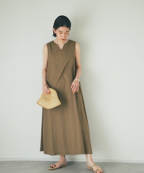 RIVE DROITE(リヴドロワ)の「1枚で着映えする/リネンコットンノースリワンピース(ワンピース・レディース・ブラック/ブラウン/レッド・FREE)」の2枚目の写真