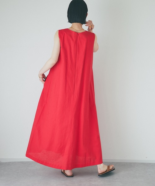 RIVE DROITE(リヴドロワ)の「1枚で着映えする/リネンコットンノースリワンピース(ワンピース・レディース・ブラック/ブラウン/レッド・FREE)」の16枚目の写真