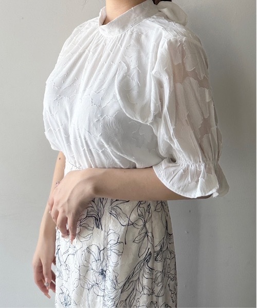 NOMAE（ノーマエ）の「オパールBACKリボンブラウス（シャツ/ブラウス・レディース・ブラック系その他/ホワイト/グリーン系その他/アイボリー・FREE）」の11枚目の写真