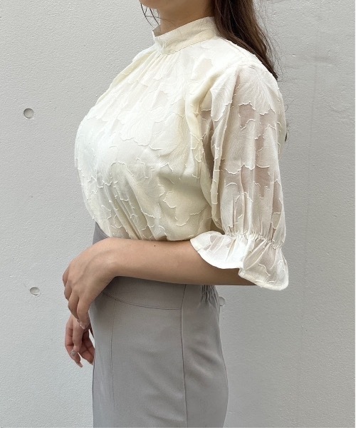 NOMAE（ノーマエ）の「オパールBACKリボンブラウス（シャツ/ブラウス・レディース・ブラック系その他/ホワイト/グリーン系その他/アイボリー・FREE）」の15枚目の写真