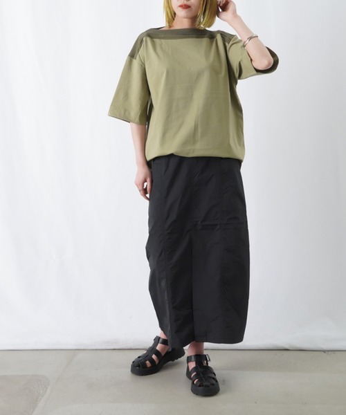 LUCA/LADY LUCK LUCA(ルカ/レディラックルカ)の「LC/LLL リブボートネックプルオーバー / リブ切替Tシャツ(Tシャツ/カットソー・レディース・ベージュ/ネイビー/ブルー/カーキ・FREE)」の9枚目の写真