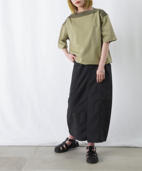 LUCA/LADY LUCK LUCA(ルカ/レディラックルカ)の「LC/LLL リブボートネックプルオーバー / リブ切替Tシャツ(Tシャツ/カットソー・レディース・ベージュ/ネイビー/ブルー/カーキ・FREE)」の21枚目の写真