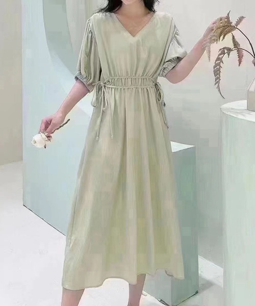 MAISON BREEZE(メゾンブリーズ)の「【MAISON BREEZE】Vネックウエストデザインワンピース KNF012(ワンピース・レディース・ライトグリーン/ホワイト/ブラック・FREE)」の3枚目の写真