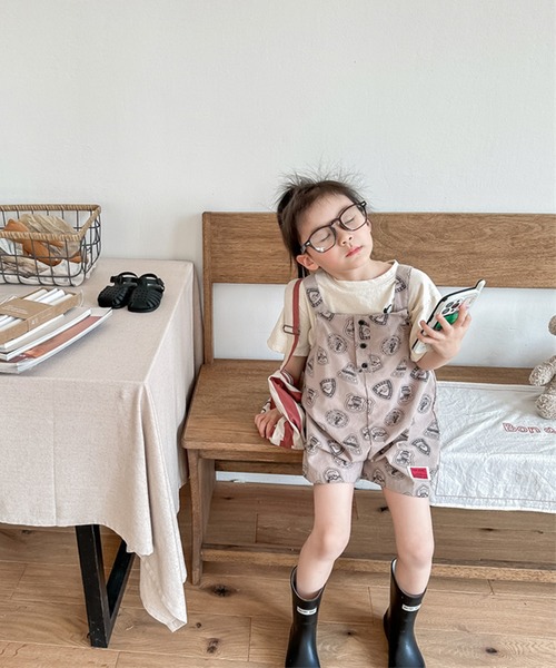 aimoha（アイモハ）の「【aimoha-KIDS】子供服 アメカジ総柄サロペット (SS)（サロペット/オーバーオール・キッズ・ブラウン/ブルー・80/90/100/110/120/130）」の5枚目の写真