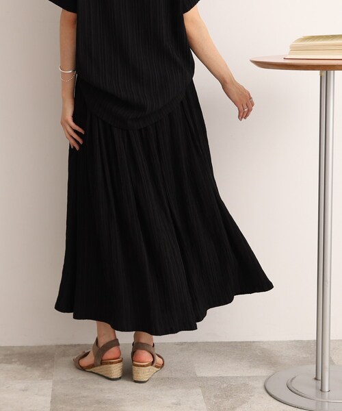 SHOO・LA・RUE(シューラルー)の「◆【セットアップ可】しぼしぼ ギャザースカート(スカート・レディース・ブラック/ナチュラル/グリーン・00)」の11枚目の写真
