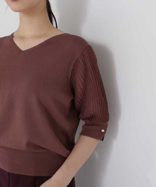 NATURAL BEAUTY BASIC(ナチュラルビューティーベーシック)の「◇メタルポイントプリーツスリーブニット(ニット/セーター・レディース・ブラック/グリーン/ブラウン/レッド・FREE)」の19枚目の写真