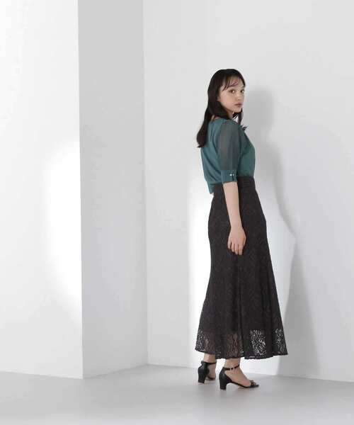 NATURAL BEAUTY BASIC(ナチュラルビューティーベーシック)の「◇メタルポイントプリーツスリーブニット(ニット/セーター・レディース・ブラック/グリーン/ブラウン/レッド・FREE)」の7枚目の写真