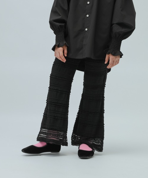 LOWRYS FARM(ローリーズファーム)の「レースフレアパンツ 974198(その他パンツ・キッズ・ホワイト/ブラック・150cm/160cm)」の2枚目の写真