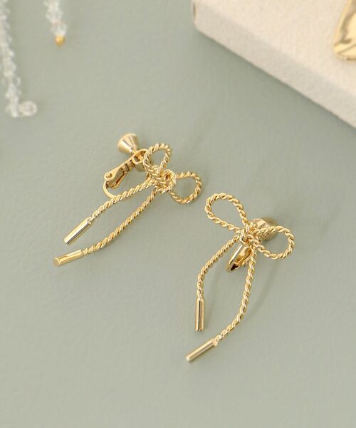 MAJESTIC LEGON（マジェスティックレゴン）の「ゆらゆらモチーフイヤリング（イヤリング・レディース・A/B・FREE）」の2枚目の写真