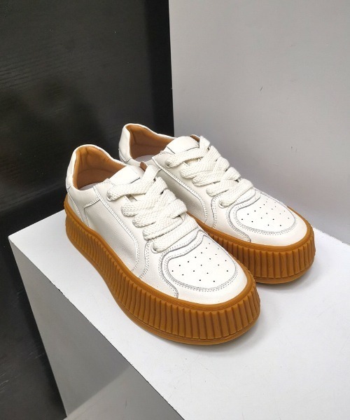 wears(ウェアーズ)の「レトロ シンプル厚底スニーカー(スニーカー・レディース・アイボリー/ホワイト・M/L)」の9枚目の写真