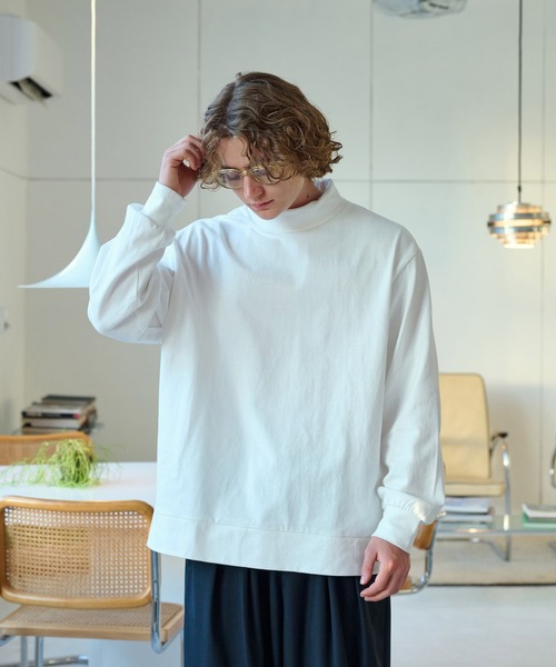 WETTEMPT(ウィテンプト)の「BASIC TURTLE NECK LONG TEE /ベーシックタートルネックロンT(Tシャツ/カットソー・メンズ・ブラック/マスタード/オフホワイト・LARGE/MEDIUM/SMALL)」の12枚目の写真