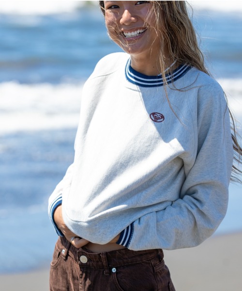 セール】【ZOZO別注アイテム】SURF CLUB CREW NECK/ロキシーバック