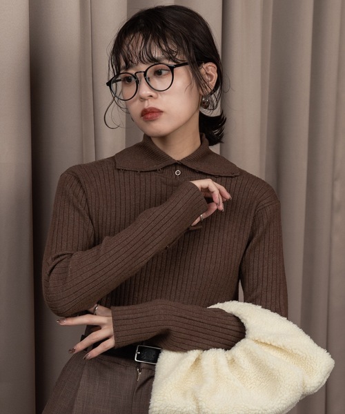 Amiur(エミレ)の「double face button slit knit(ニット/セーター・レディース・ブラウン/アイボリー・FREE)」の6枚目の写真