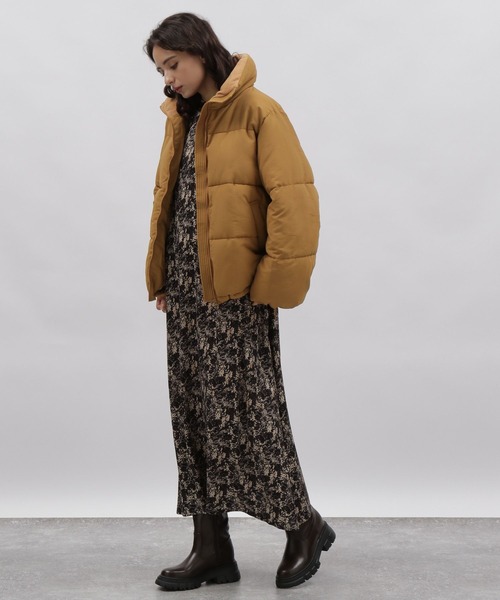 LAKOLE(ラコレ)の「ネックウォームパファージャケット / 966844(ナイロンジャケット・レディース・イエローゴールド/ネイビー/ベージュ/ブラック・SMALL/MEDIUM)」の7枚目の写真