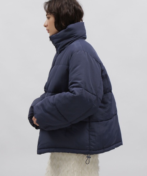 LAKOLE(ラコレ)の「ネックウォームパファージャケット / 966844(ナイロンジャケット・レディース・イエローゴールド/ネイビー/ベージュ/ブラック・SMALL/MEDIUM)」の5枚目の写真