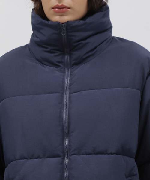 LAKOLE(ラコレ)の「ネックウォームパファージャケット / 966844(ナイロンジャケット・レディース・イエローゴールド/ネイビー/ベージュ/ブラック・SMALL/MEDIUM)」の14枚目の写真