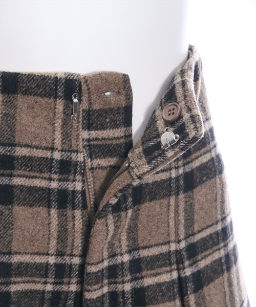 clear(クリア)の「チェック柄ハイウエストタックショートパンツ(その他パンツ・レディース・ブラウン/ブルー/グレー・M/S)」の19枚目の写真