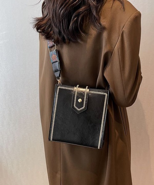 Port(ポート)の「アンティーク調 スクエアショルダー バッグ #_(ショルダーバッグ・レディース・ブラック/ダークブラウン/ライトブラウン・FREE)」の13枚目の写真