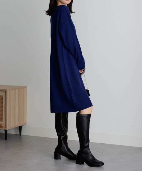 RANAN（ラナン）の「[ウォッシャブル]カシミヤタッチVネックニットワンピース（ワンピース・レディース・ブルー/ブラック/ピンク/グレイッシュベージュ/アイボリー/ネイビー/グレイッシュブルー/グリーン・LL/L/M）」の13枚目の写真