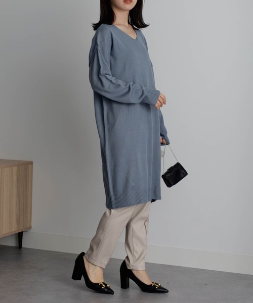 RANAN（ラナン）の「[ウォッシャブル]カシミヤタッチVネックニットワンピース（ワンピース・レディース・ブルー/ブラック/ピンク/グレイッシュベージュ/アイボリー/ネイビー/グレイッシュブルー/グリーン・LL/L/M）」の19枚目の写真