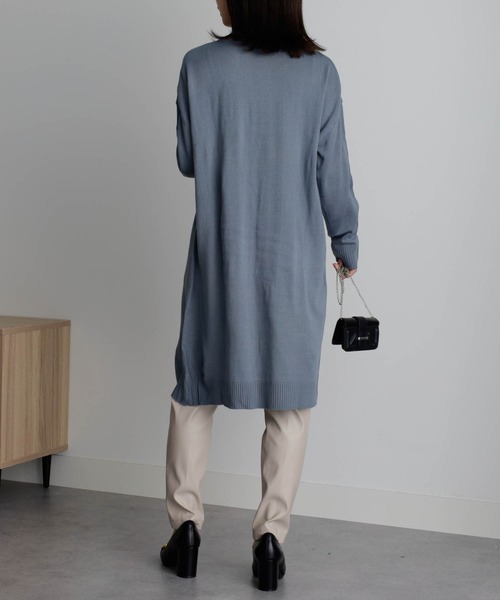 RANAN（ラナン）の「[ウォッシャブル]カシミヤタッチVネックニットワンピース（ワンピース・レディース・ブルー/ブラック/ピンク/グレイッシュベージュ/アイボリー/ネイビー/グレイッシュブルー/グリーン・LL/L/M）」の21枚目の写真