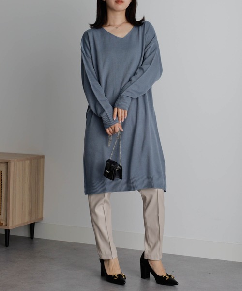 RANAN（ラナン）の「[ウォッシャブル]カシミヤタッチVネックニットワンピース（ワンピース・レディース・ブルー/ブラック/ピンク/グレイッシュベージュ/アイボリー/ネイビー/グレイッシュブルー/グリーン・LL/L/M）」の22枚目の写真