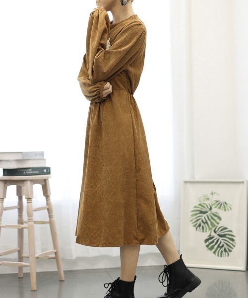 Miniministore(ミニミニストア)の「コーデュロイワンピース レイヤード風秋冬(ワンピース・レディース・ライトブラウン/ブラック・フリー)」の11枚目の写真