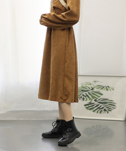 Miniministore(ミニミニストア)の「コーデュロイワンピース レイヤード風秋冬(ワンピース・レディース・ライトブラウン/ブラック・フリー)」の12枚目の写真