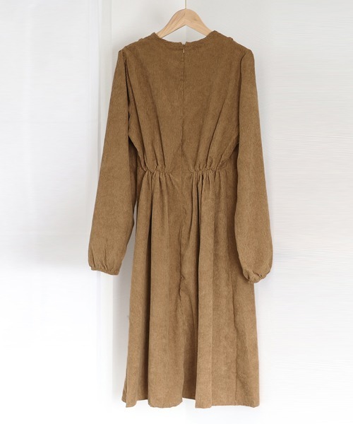 Miniministore(ミニミニストア)の「コーデュロイワンピース レイヤード風秋冬(ワンピース・レディース・ライトブラウン/ブラック・フリー)」の15枚目の写真