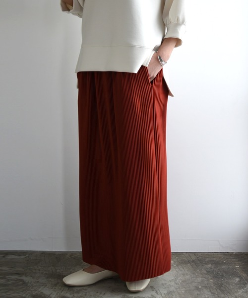 and it_（アンドイット）の「セルフカットプリーツスカート（スカート・レディース・ダークオレンジ/ピンクベージュ/ブラック/チョコ/グリーン/ブラウン/ライトオリーブ/イエロー/パープル/ライトブルー・FREE）」の10枚目の写真