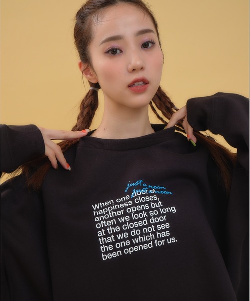 JUST A NOON（ジャストアヌーン）の「MESSAGE PRINT SWEAT（スウェット・レディース・ブラック/ホワイト・FREE）」の5枚目の写真