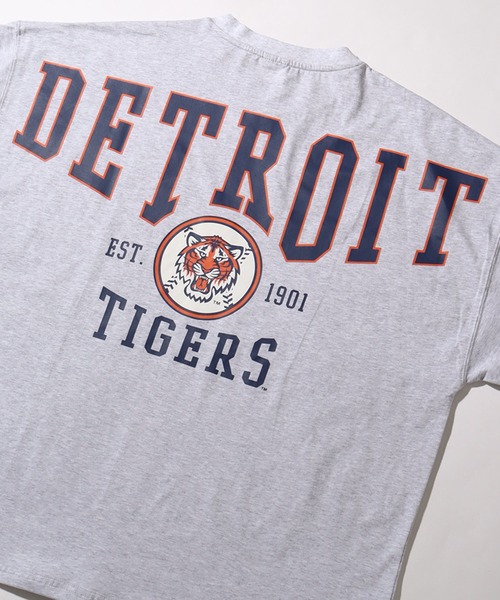 MLB(メジャーリーグベースボール)の「【MLB/メジャーリーグベースボール】バックロゴ ロングスリーブTシャツ(Tシャツ/カットソー・メンズ・ブラック/ホワイト/アッシュグレー/ネイビー/グリーン・LL/M/L)」の15枚目の写真