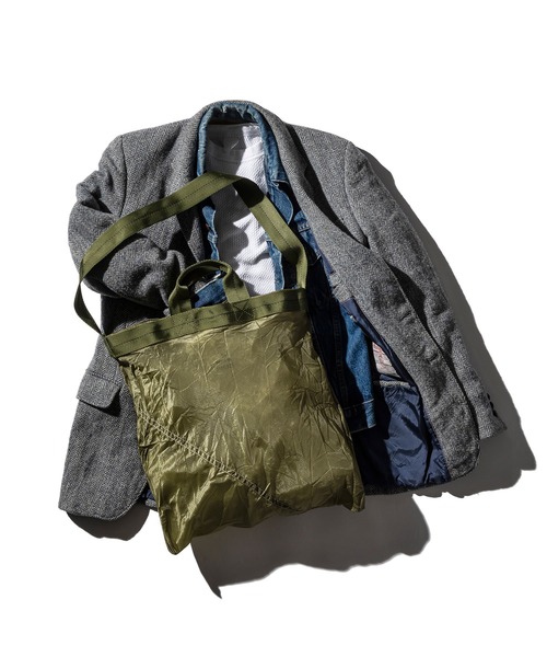 PUEBCO(プエブコ)の「VINTAGE PARACHUTE LIGHT 2-WAY BAG(ショルダーバッグ・メンズ・オリーブ/ホワイト/ブルー・ONE SIZE)」の2枚目の写真