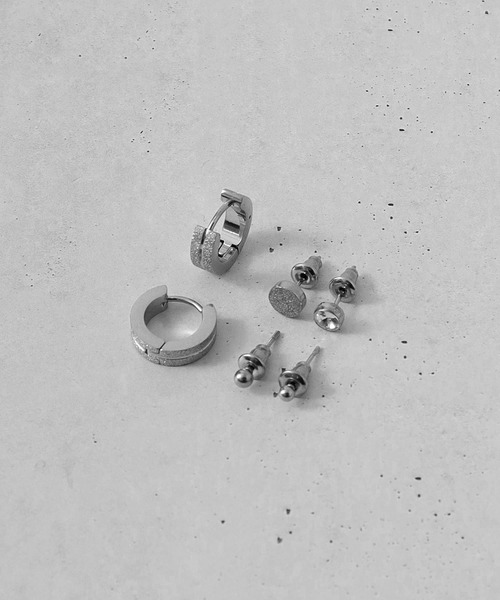 Diliraba（ディリラバ）の「Diliraba 6点セット ポスト316 アレルギー対応 ステンレス ピアス（ピアス（両耳用）・メンズ・C/D/E/F/S/T/U/V/W/A/H/J/O/Q/X/K/L/M/N/B/G/I/P/R・FREE）」の2枚目の写真