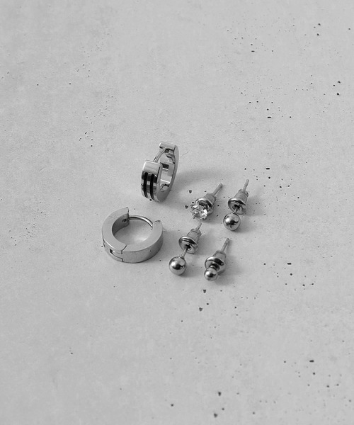 Diliraba（ディリラバ）の「Diliraba 6点セット ポスト316 アレルギー対応 ステンレス ピアス（ピアス（両耳用）・メンズ・C/D/E/F/S/T/U/V/W/A/H/J/O/Q/X/K/L/M/N/B/G/I/P/R・FREE）」の4枚目の写真