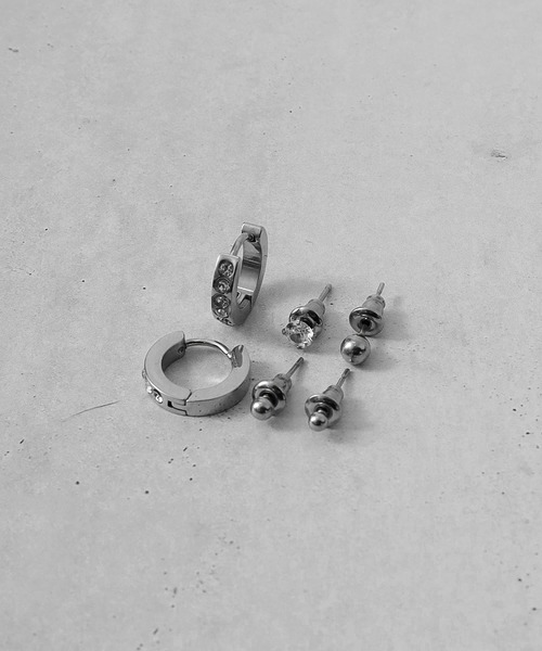Diliraba（ディリラバ）の「Diliraba 6点セット ポスト316 アレルギー対応 ステンレス ピアス（ピアス（両耳用）・メンズ・C/D/E/F/S/T/U/V/W/A/H/J/O/Q/X/K/L/M/N/B/G/I/P/R・FREE）」の5枚目の写真
