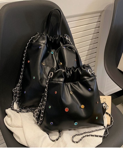 Chick（チック）の「▲ビジューチェーンバッグ（バックパック/リュック・レディース・シルバー/ブラック/ホワイト・FREE）」の7枚目の写真