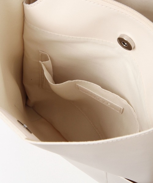 LAKOLE（ラコレ）の「2WAYワンショルダーBAG / 100434（ショルダーバッグ・レディース・ブラック/オフホワイト/サンドグレー・FREE）」の7枚目の写真