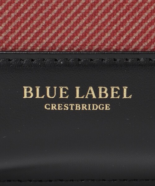 BLUE LABEL CRESTBRIDGE（ブルーレーベルクレストブリッジ）の「クレストブリッジチェックPVCスマホポシェット（スマホケース/カバー・レディース・レッド/ベージュ系その他/オレンジ系その他/ロイヤルブルー・FREE）」の13枚目の写真