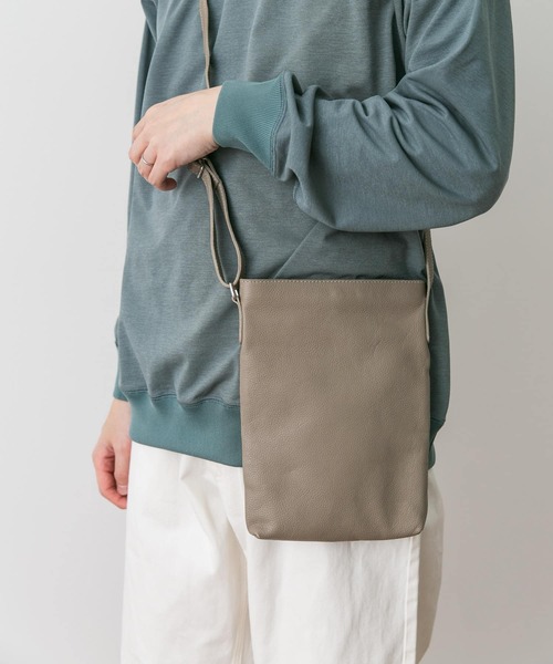 URBAN RESEARCH DOORS(アーバンリサーチドアーズ)の「レザーショルダー(ショルダーバッグ・メンズ・グレー/ブラック/ベージュ・-)」の6枚目の写真