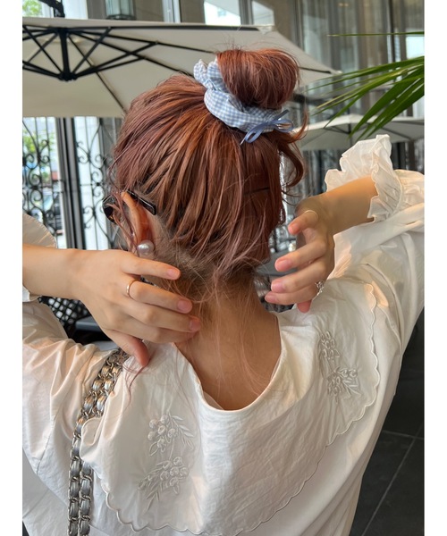 JUMELLE(ジュメロ)の「【4色展開】check shushu(シュシュ・レディース・ブラック/レッド/ピンク/ブルー・FREE)」の8枚目の写真