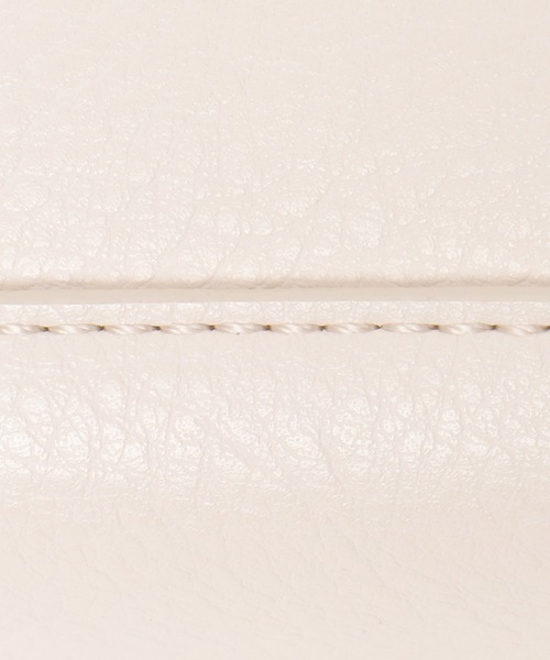 ikka(イッカ)の「【雑誌InRed4月号掲載】三層ミニショルダーバッグ(ショルダーバッグ・レディース・オフホワイト/ブラック/シルバーグレー/ベージュ/その他1/その他2/キャメル/グレイッシュベージュ/ライトグレー・FREE)」の11枚目の写真