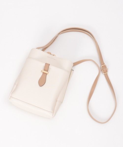ciqueto ikkaののショルダーバック ikka ショルダーバッグ シュリンクジップショルダーバッグ