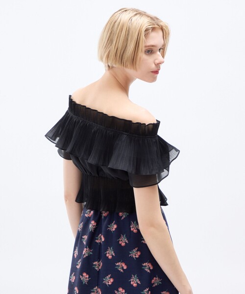 DEICY(デイシー)の「プリーツフリルオフショルブラウス(シャツ/ブラウス・レディース・オフホワイト/ピンク/ブラック・FREE)」の6枚目の写真