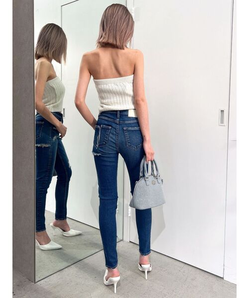 GYDA(ジェイダ)の「ミドルウエスト UNEVEN POCKET ダメージスキニーデニムパンツ(デニムパンツ・レディース・ブルー/ライトブルー・X-SMALL/SMALL/MEDIUM)」の14枚目の写真