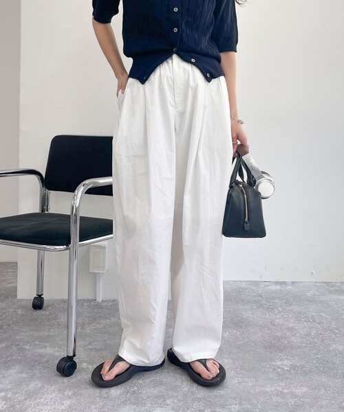 fredy emue（フレディエミュ）の「エアータンブラーギャザーボリュームパンツ（その他パンツ・レディース・オフホワイト/ブラック/ライトグリーン・38/36）」の9枚目の写真