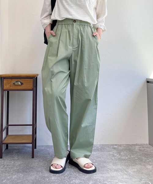 fredy emue（フレディエミュ）の「エアータンブラーギャザーボリュームパンツ（その他パンツ・レディース・オフホワイト/ブラック/ライトグリーン・38/36）」の17枚目の写真